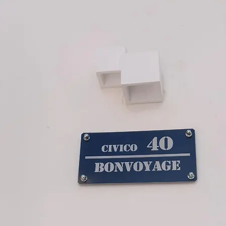 Civico 40 Bonvoyage Apartment *